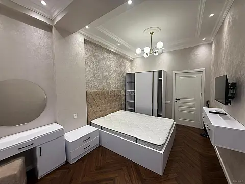 Kirayə verilir 2 otaqlı mənzil 55 m²