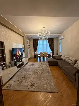 Satılır 2 otaqlı mənzil 90 m² — Bakı, İnşaatçılar 2 otaq 90.00 m²
