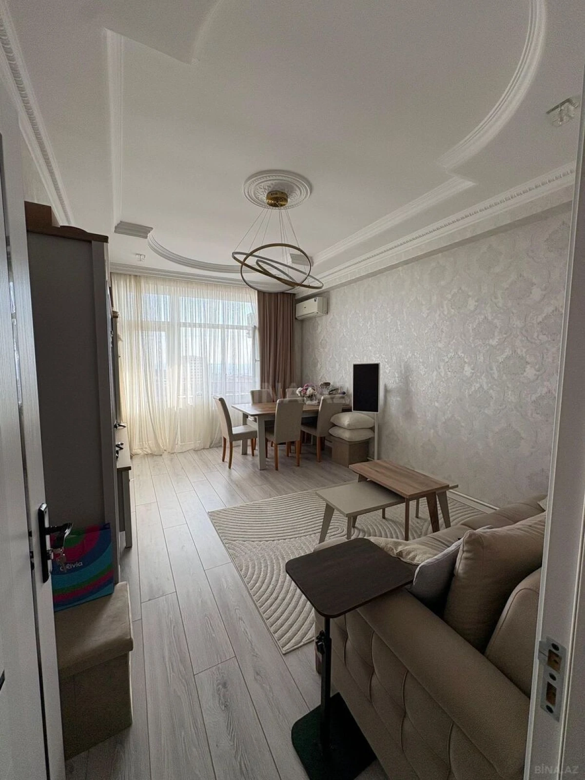 Satılır 2 otaqlı mənzil 55 m²