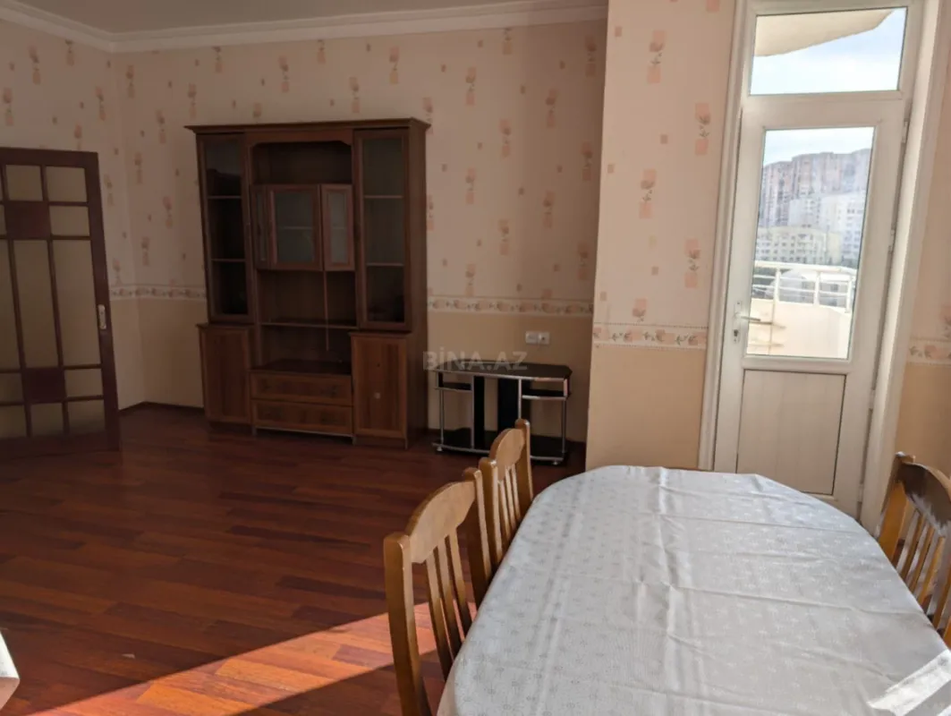 Kirayə verilir 2 otaqlı mənzil 100 m²