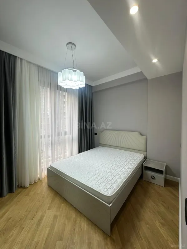 Kirayə verilir 3 otaqlı mənzil 120 m²