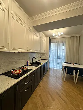 Kirayə verilir 3 otaqlı mənzil 120 m²