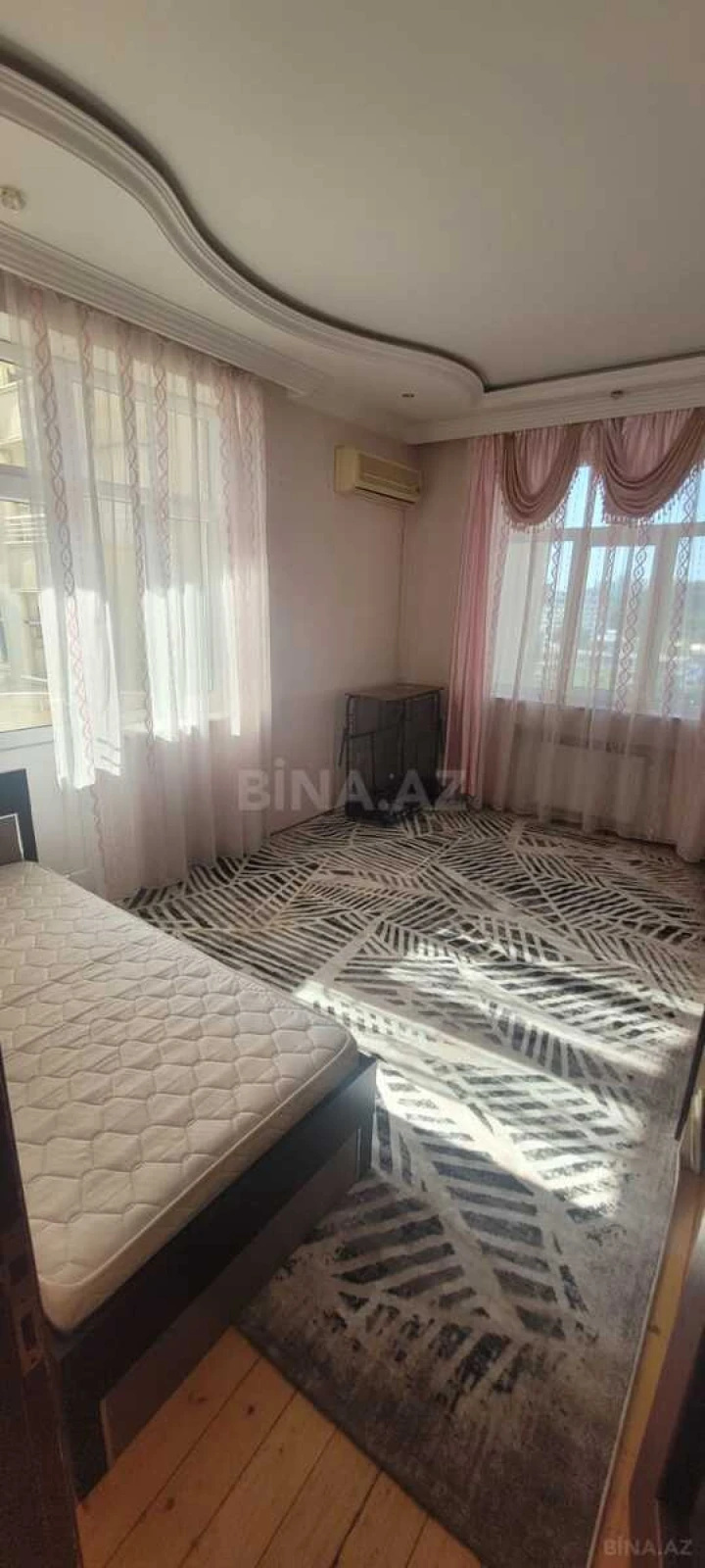Kirayə verilir 3 otaqlı mənzil 110 m²