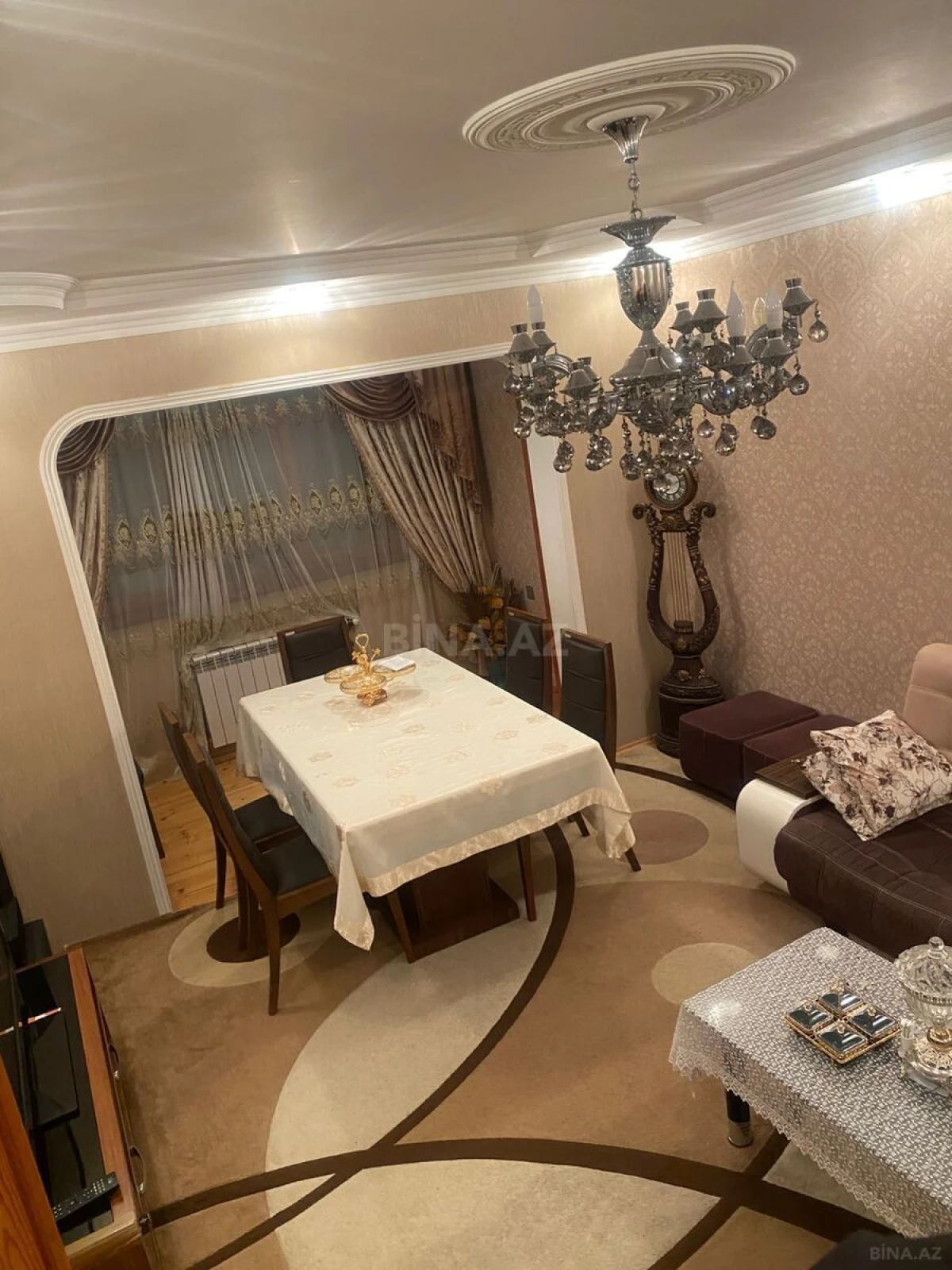 Satılır 4 otaqlı mənzil 90 m²