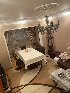 Satılır 4 otaqlı mənzil 90 m²