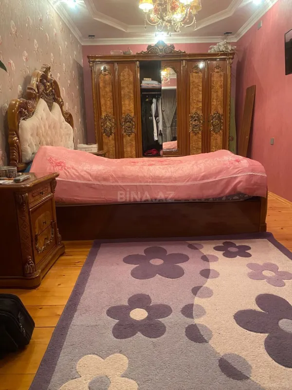 Satılır 4 otaqlı mənzil 90 m²