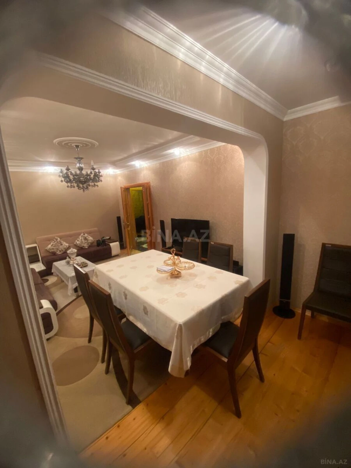 Satılır 4 otaqlı mənzil 90 m²