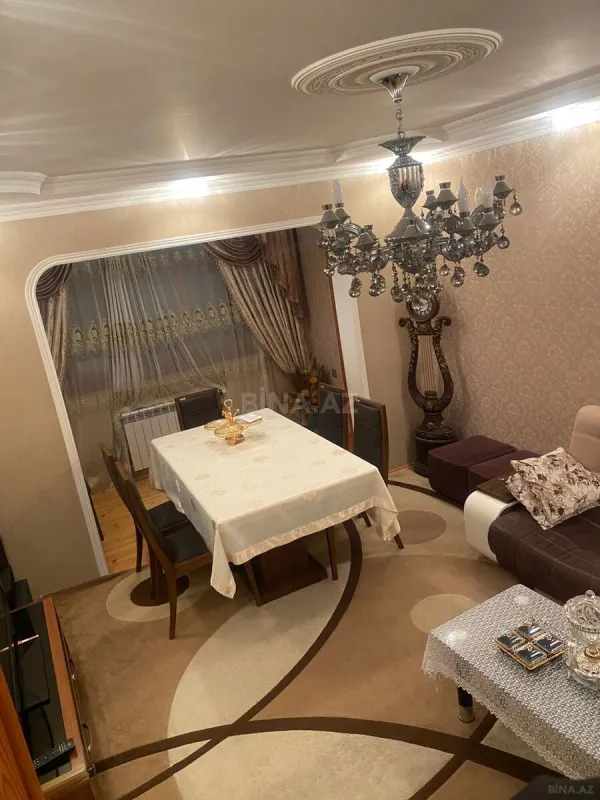 Satılır 4 otaqlı mənzil 90 m²
