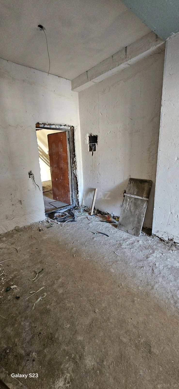 Satılır 1 otaqlı mənzil 55 m²