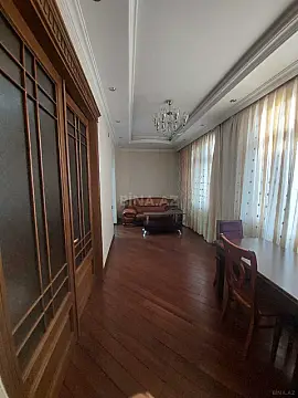Kirayə verilir 4 otaqlı mənzil 120 m²