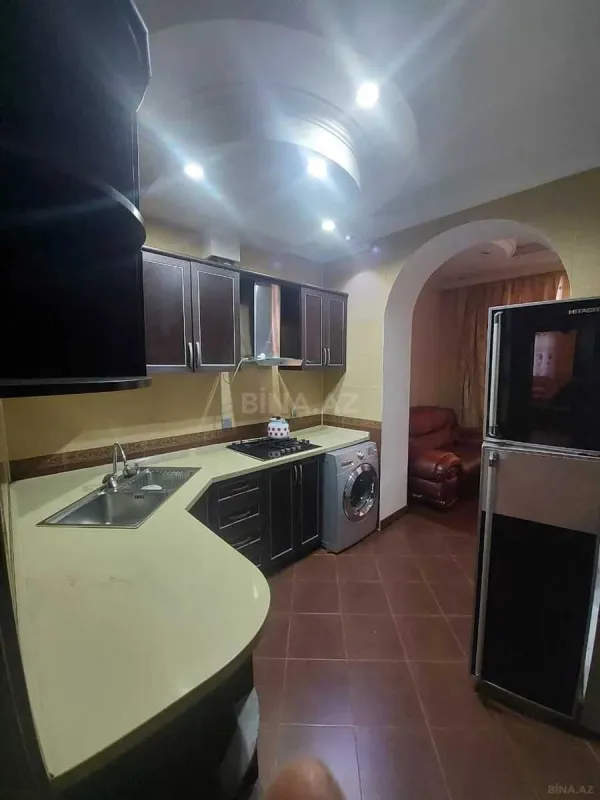 Kirayə verilir 4 otaqlı mənzil 120 m²