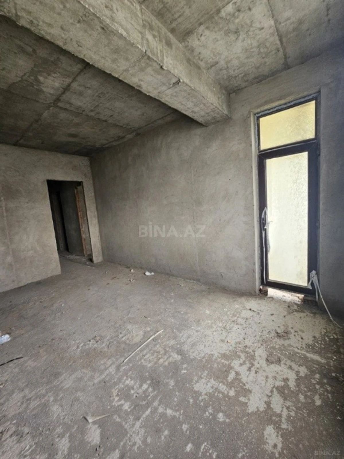 Satılır 4 otaqlı mənzil 160 m²