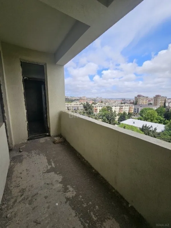 Satılır 4 otaqlı mənzil 160 m²