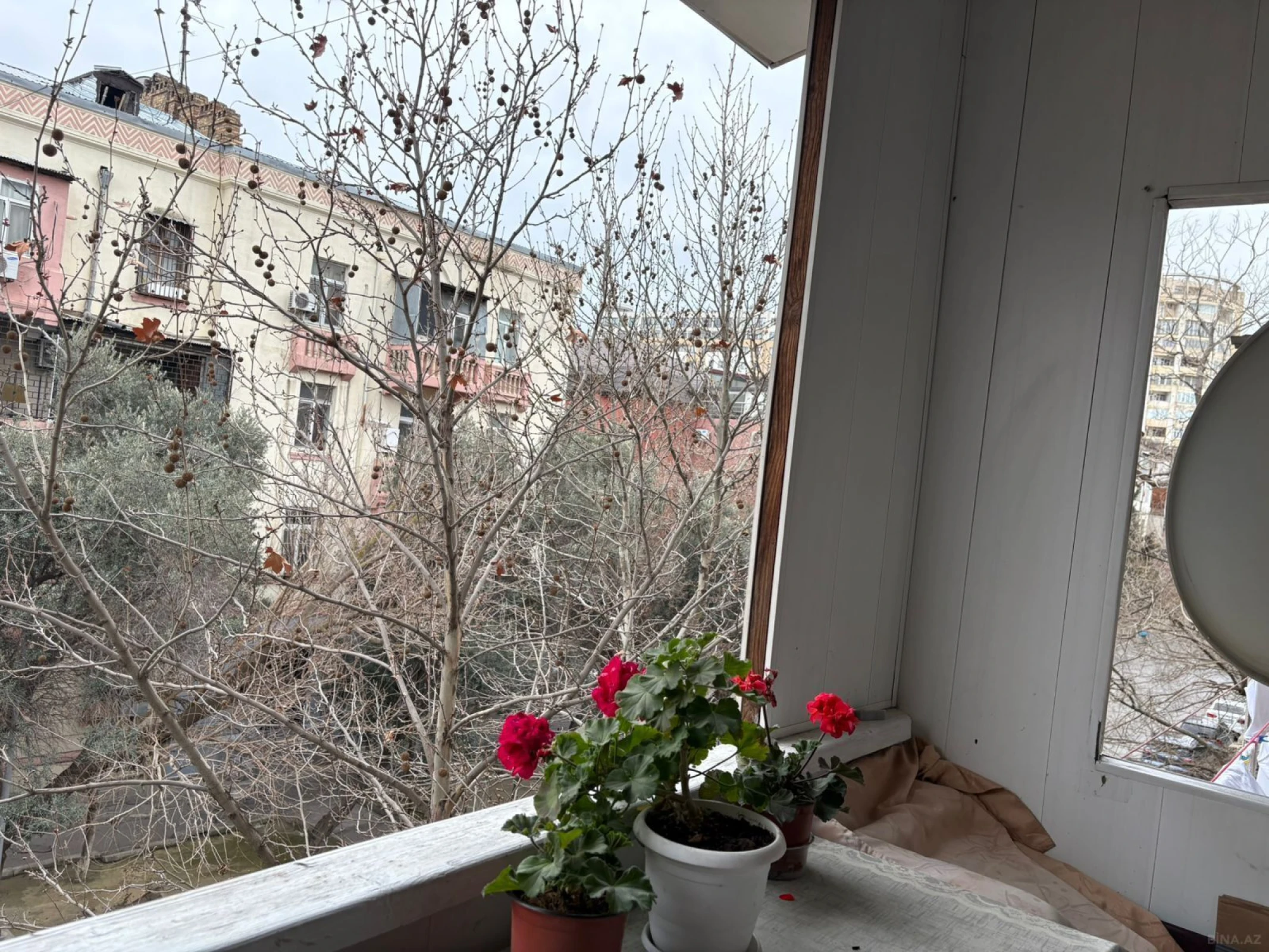 Satılır 3 otaqlı mənzil 80 m²