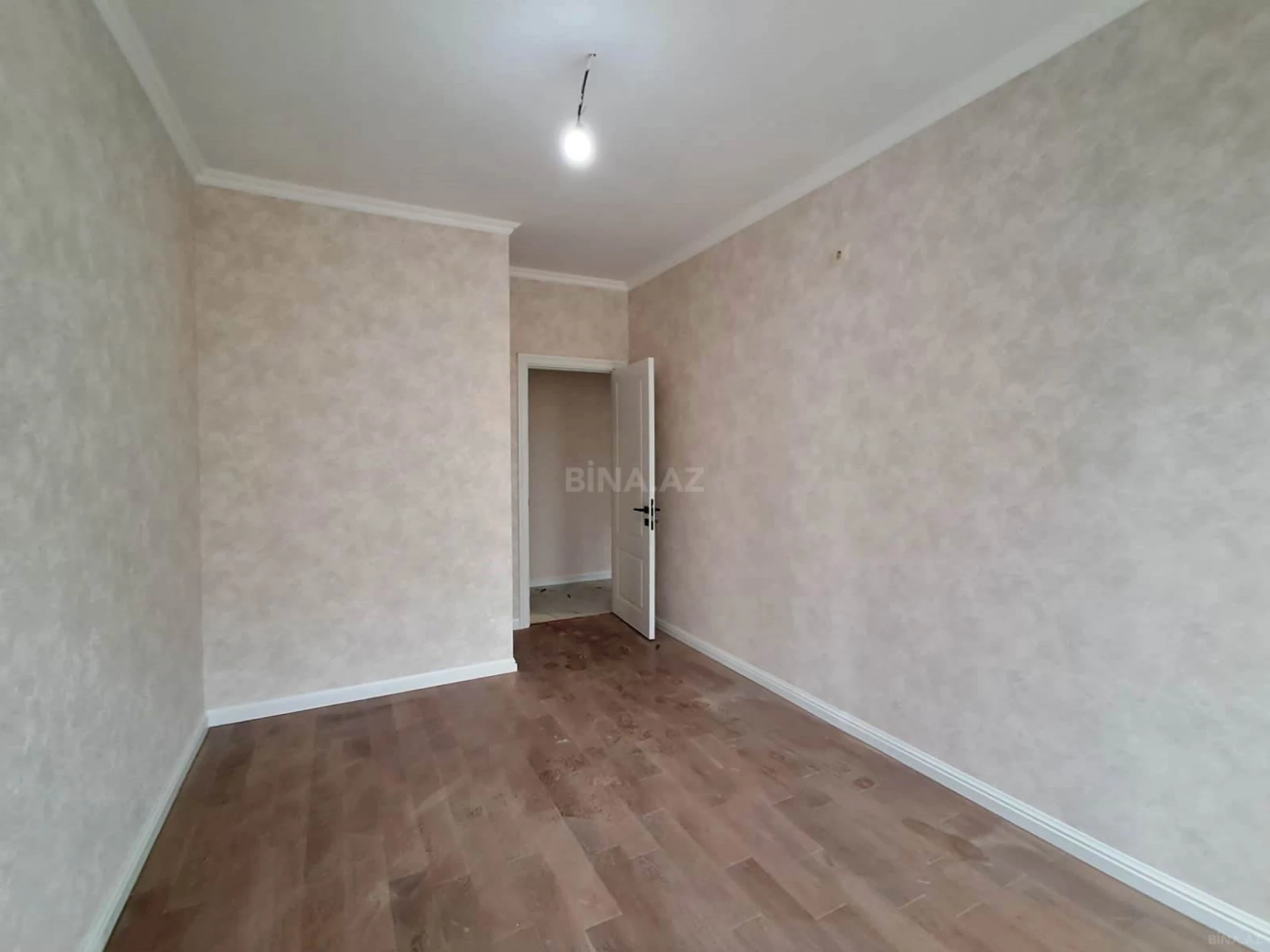 Satılır 2 otaqlı mənzil 52 m²