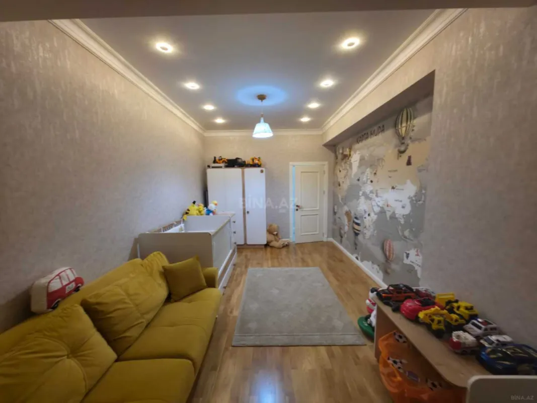 Kirayə verilir 3 otaqlı mənzil 135 m²