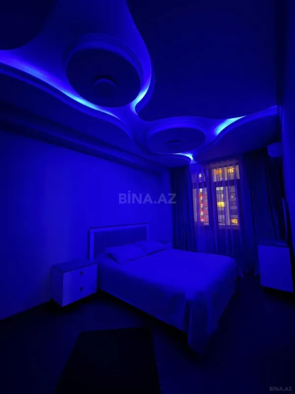 Kirayə verilir 3 otaqlı mənzil 120 m²