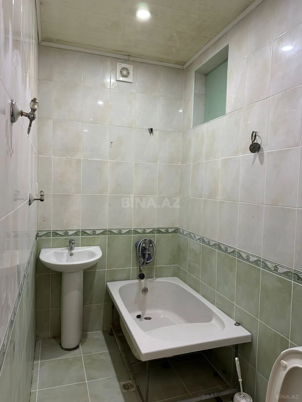 Kirayə verilir 2 otaqlı mənzil 63 m²