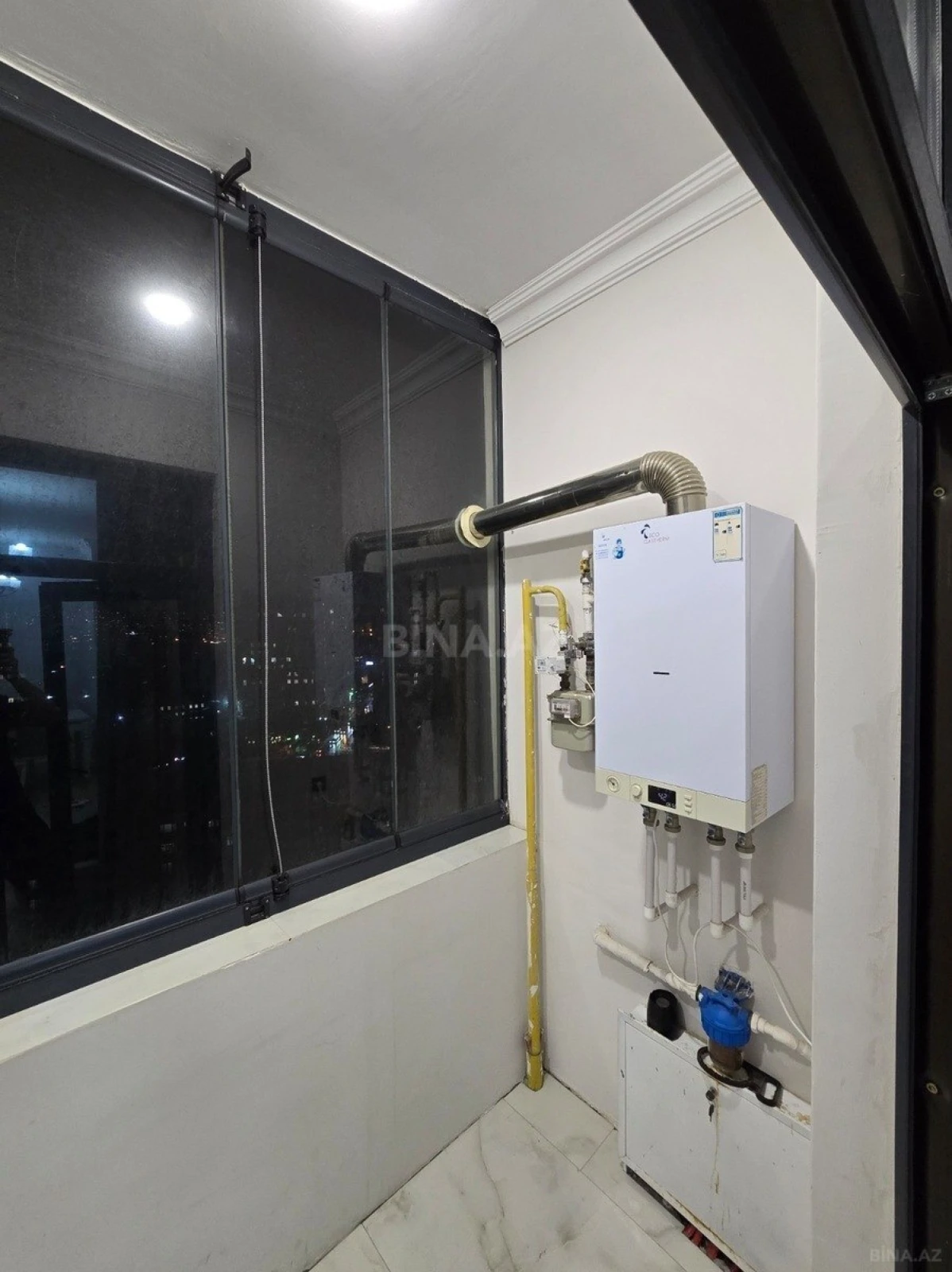 Satılır 2 otaqlı mənzil 68 m²