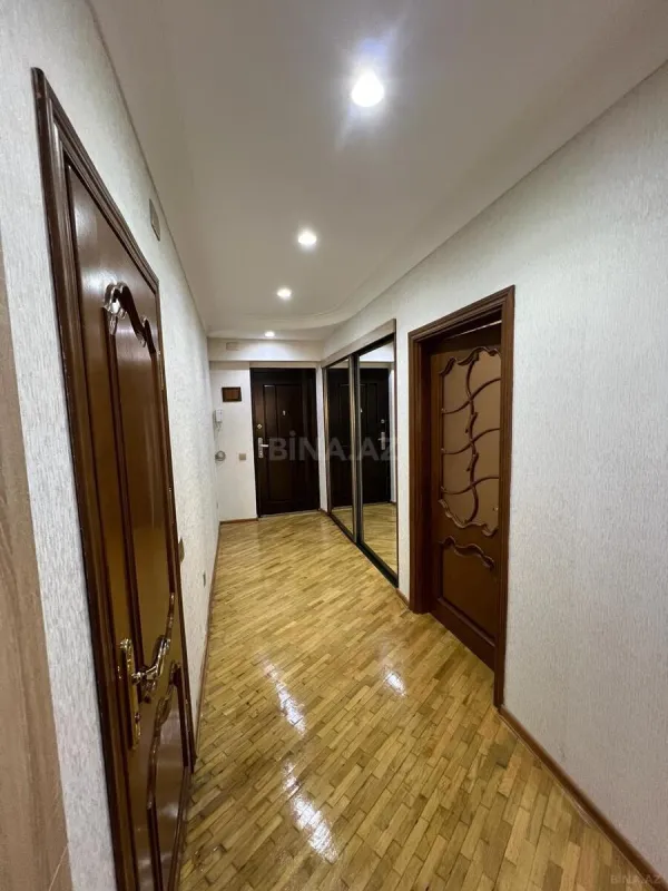 Kirayə verilir 3 otaqlı mənzil 120 m²