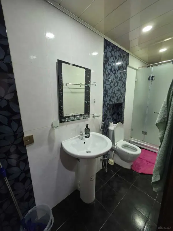 Kirayə verilir 3 otaqlı mənzil 120 m²