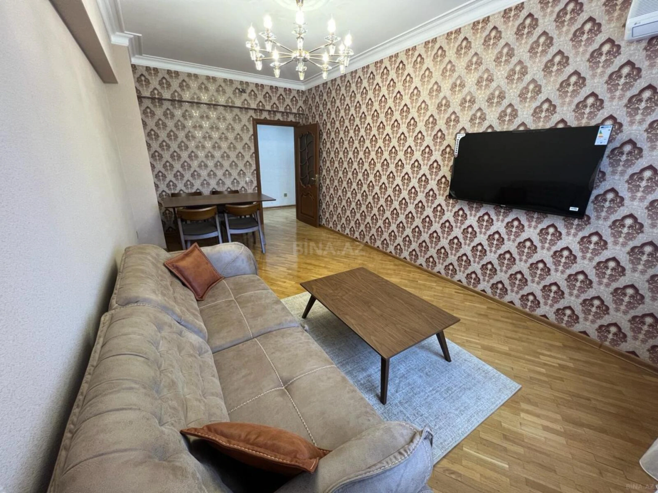 Kirayə verilir 3 otaqlı mənzil 120 m²