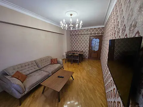 Kirayə verilir 3 otaqlı mənzil 120 m² — Bakı, İnşaatçılar 3 otaq 120.00 m²