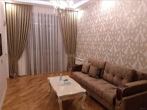 Kirayə verilir 2 otaqlı mənzil 60 m²