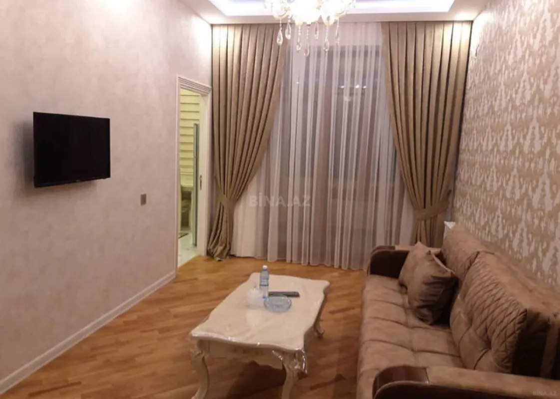 Kirayə verilir 2 otaqlı mənzil 60 m²