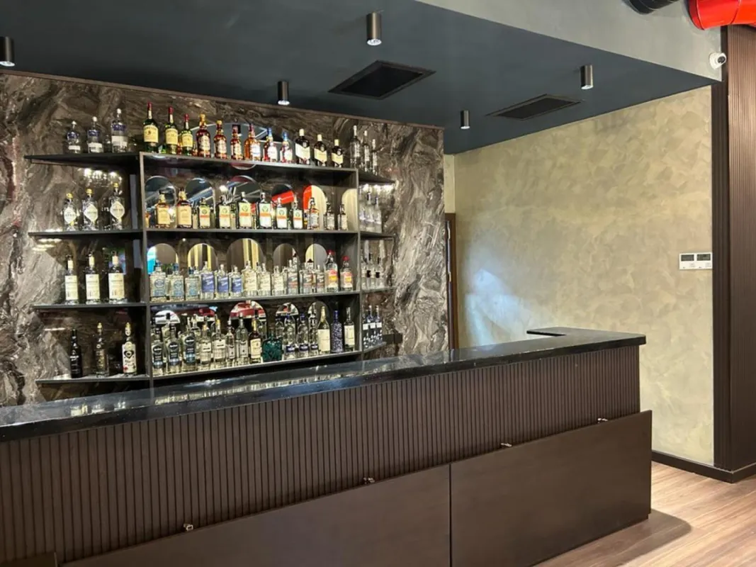 Kirayə verilir obyekt 450 m²