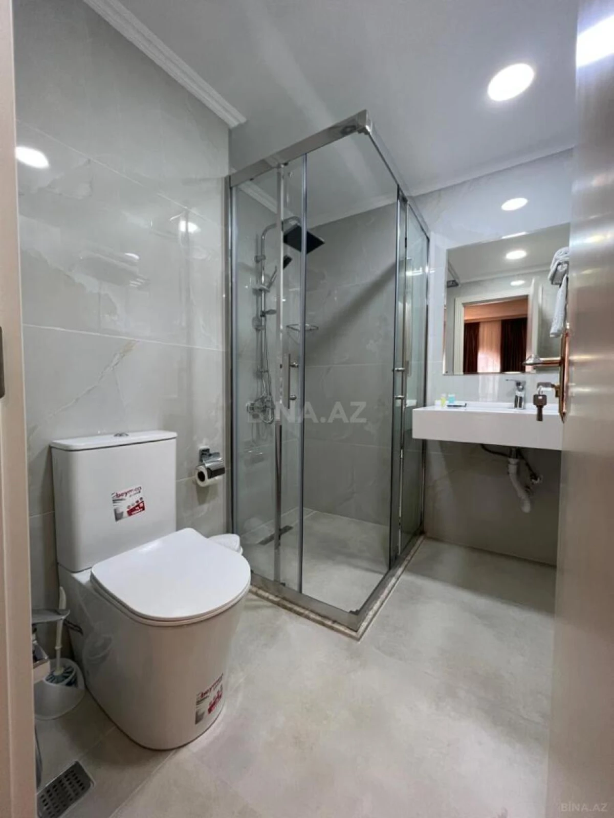 Kirayə verilir obyekt 450 m²