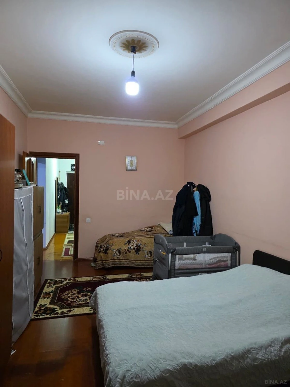 Satılır 3 otaqlı mənzil 118 m²