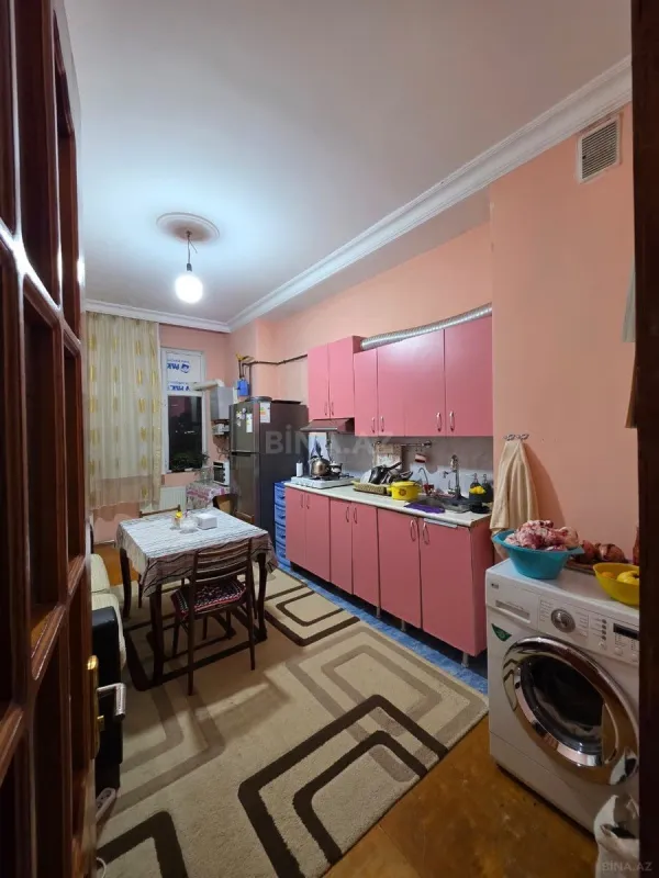 Satılır 3 otaqlı mənzil 118 m²