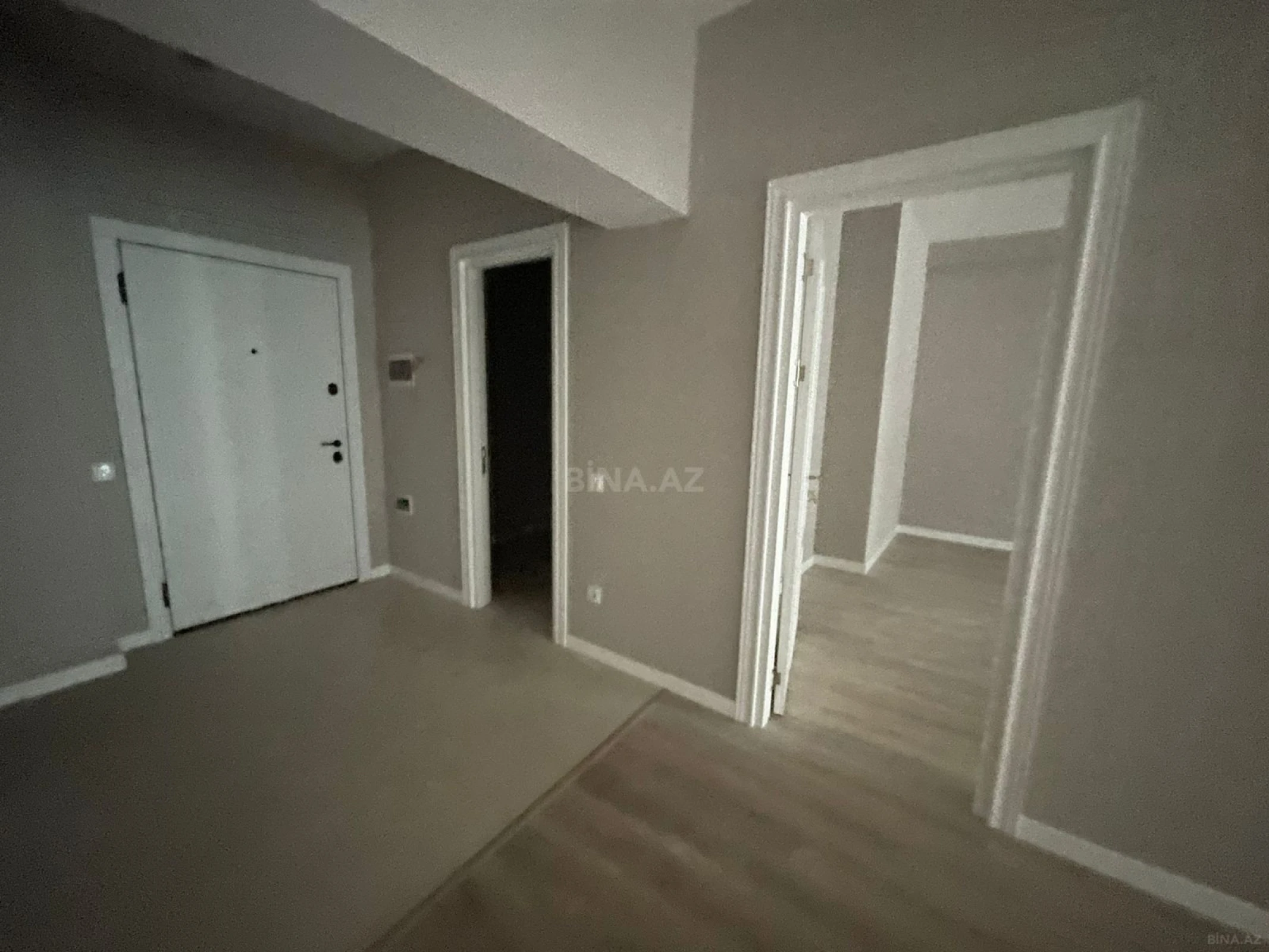 Satılır 2 otaqlı mənzil 85 m²