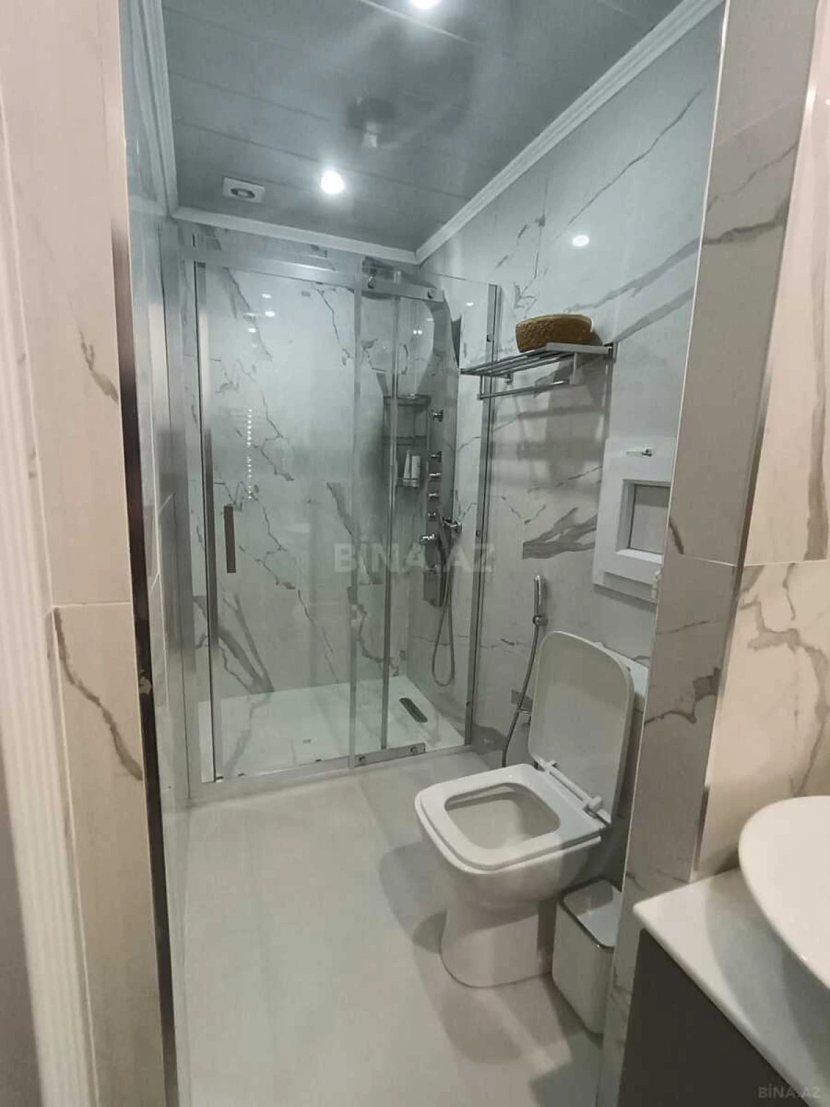 Kirayə verilir obyekt 55 m²