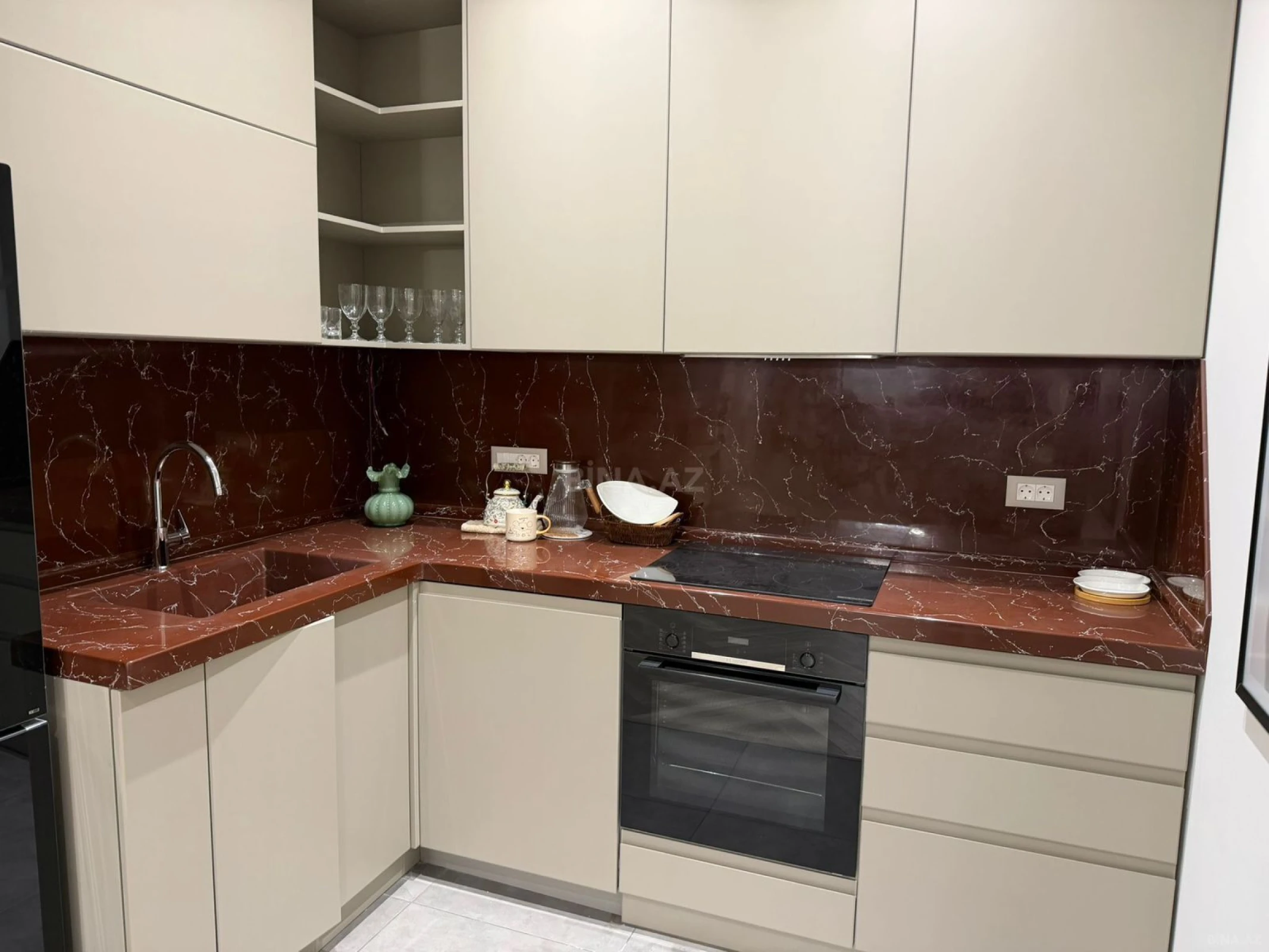Kirayə verilir 2 otaqlı mənzil 70 m²