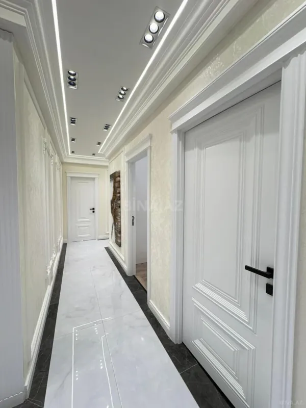 Satılır 3 otaqlı mənzil 112 m²