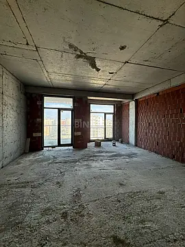 Satılır 4 otaqlı mənzil 148 m²