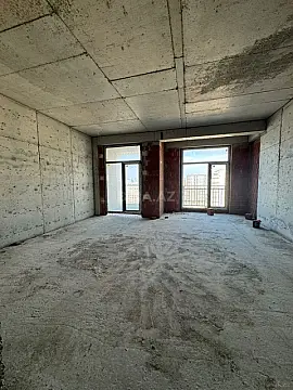 Satılır 4 otaqlı mənzil 148 m²