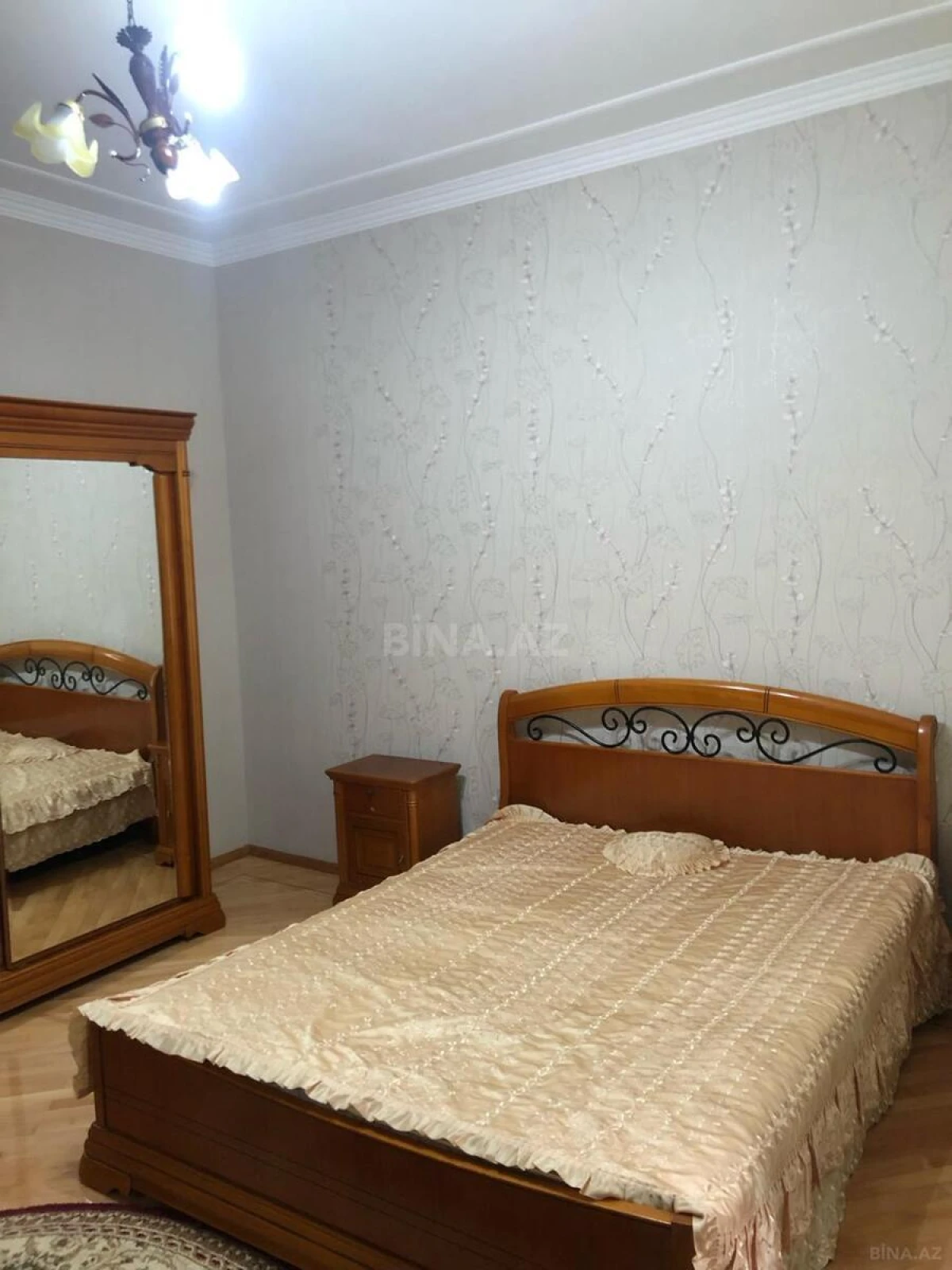 Kirayə verilir 3 otaqlı mənzil 115 m²