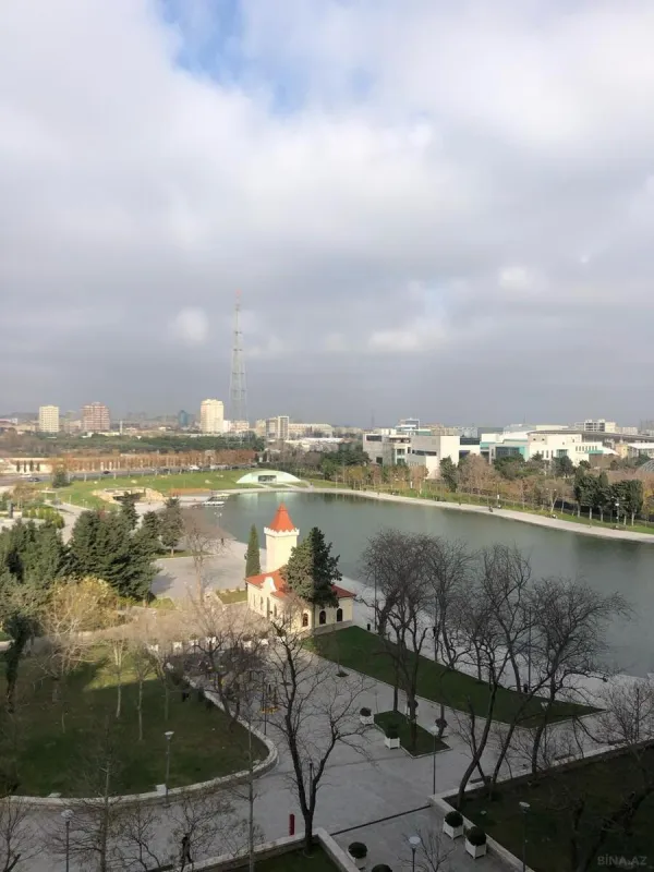 Kirayə verilir 3 otaqlı mənzil 115 m²