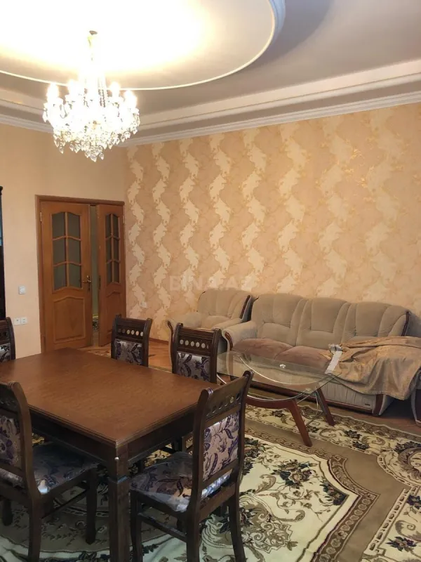 Kirayə verilir 3 otaqlı mənzil 115 m²