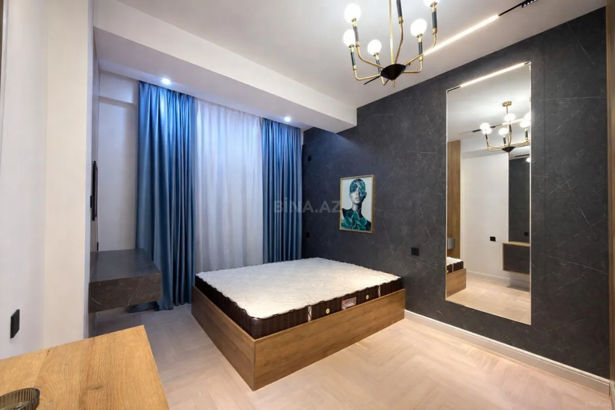 Satılır 3 otaqlı mənzil 117 m²