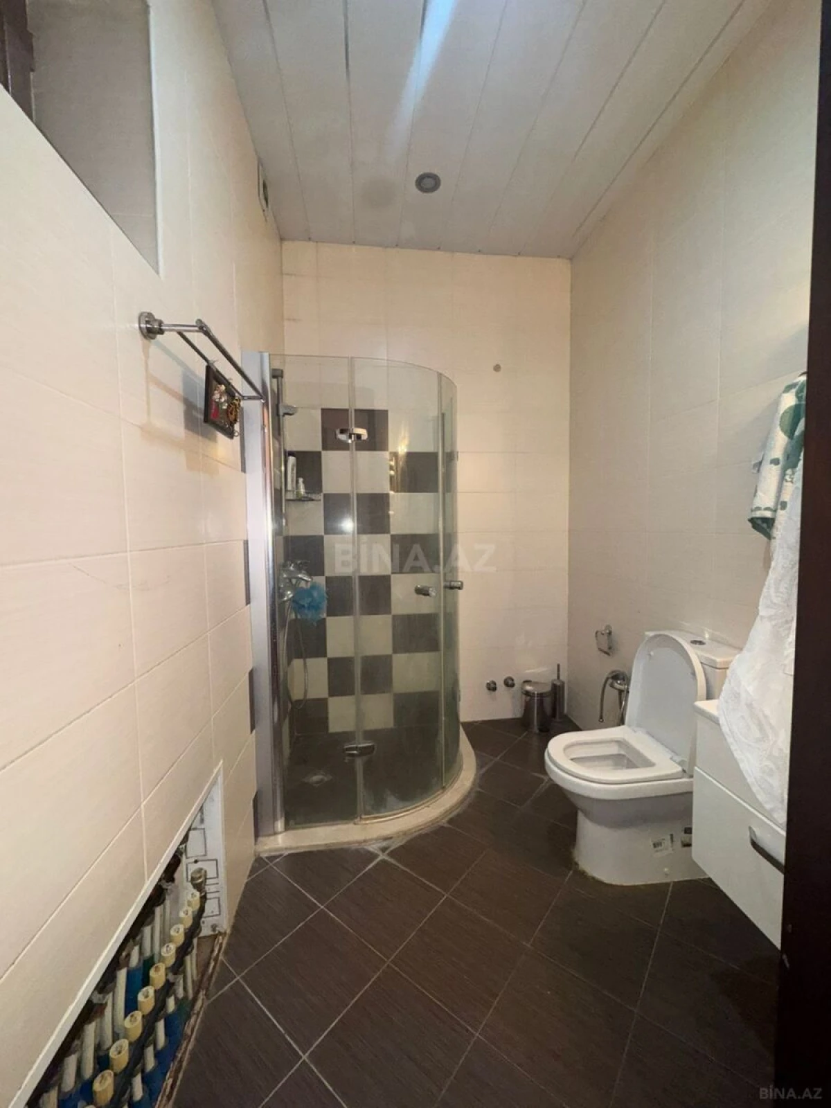 Satılır 6 otaqlı həyət evi 300 m²