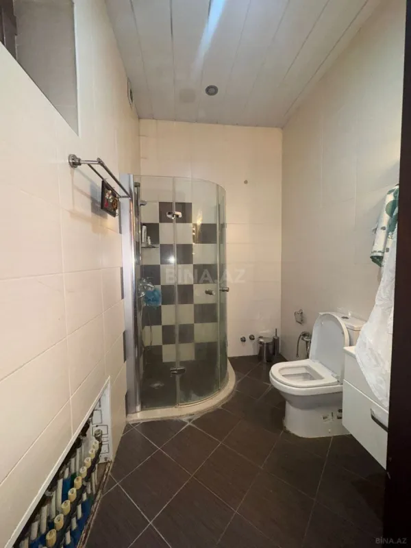 Satılır 6 otaqlı həyət evi 300 m²