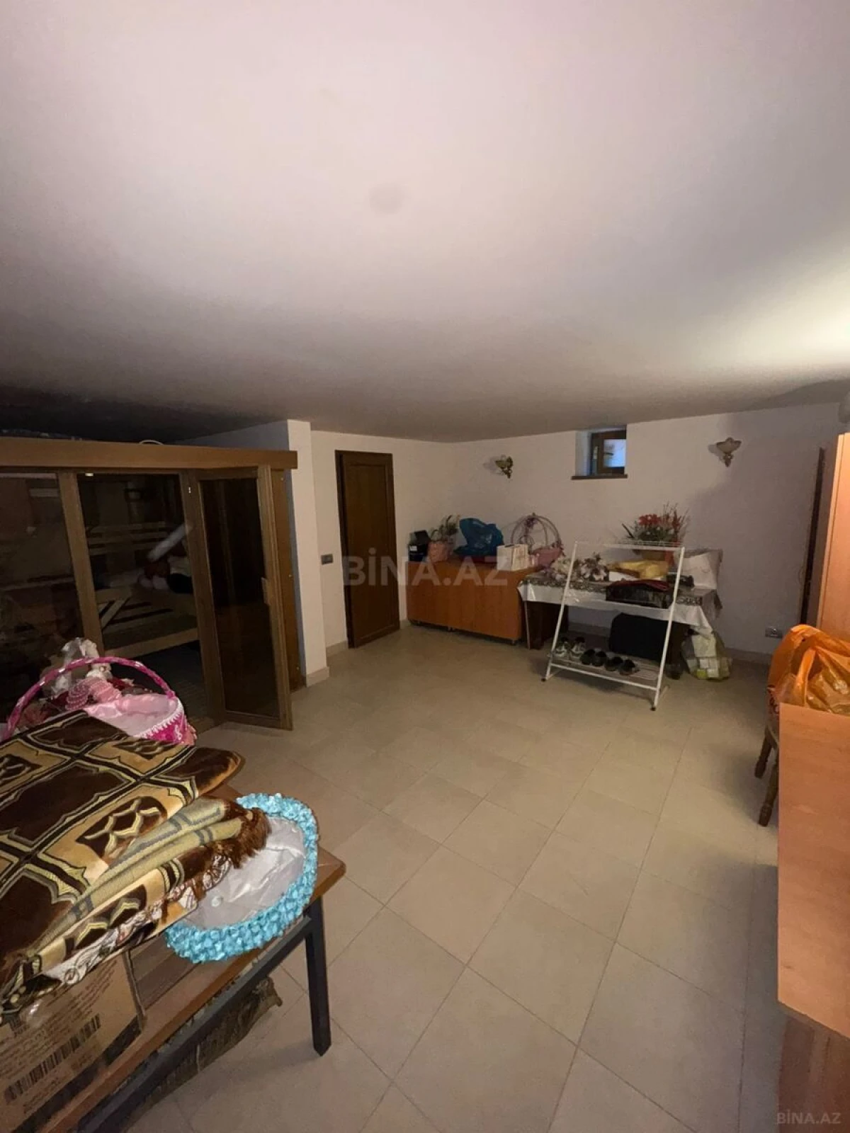 Satılır 6 otaqlı həyət evi 300 m²