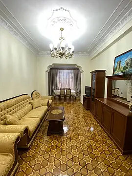 Kirayə verilir 3 otaqlı mənzil 100 m² — Bakı, Sahil qəs. 3 otaq 100.00 m²