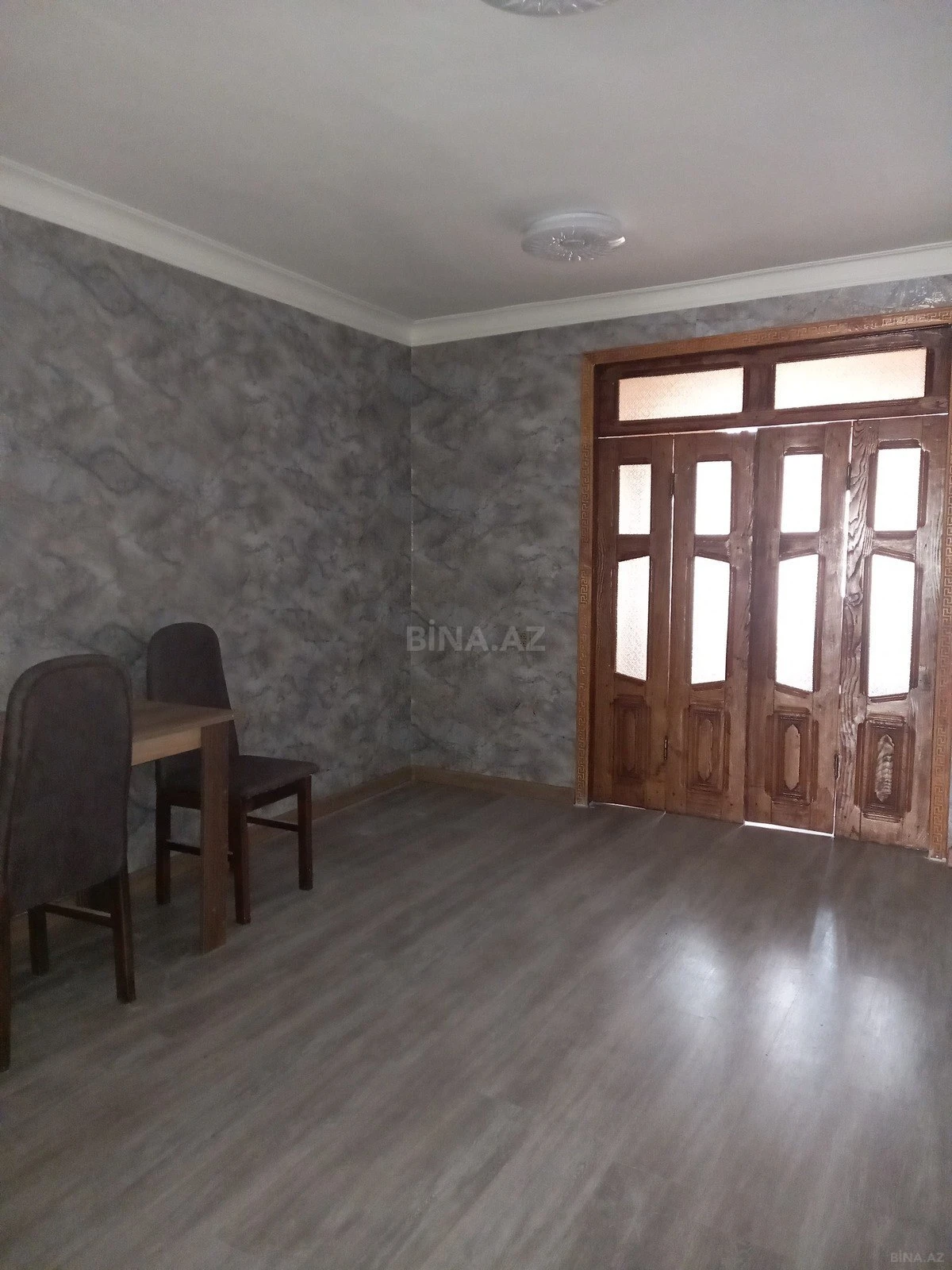 Kirayə verilir 2 otaqlı mənzil 45 m²