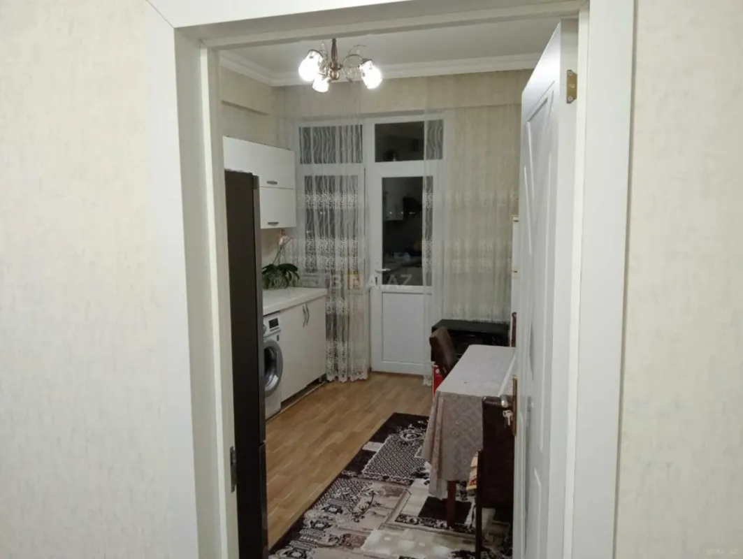 Satılır 2 otaqlı mənzil 76 m²