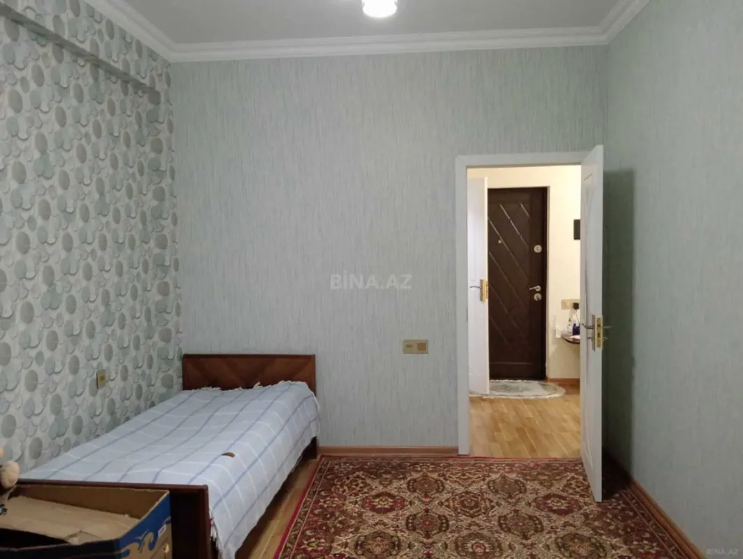 Satılır 2 otaqlı mənzil 76 m²